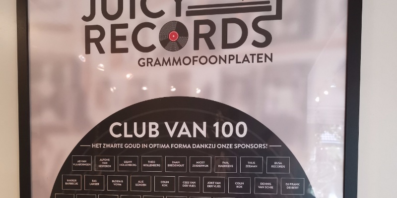 Juicy Record's Club van 100